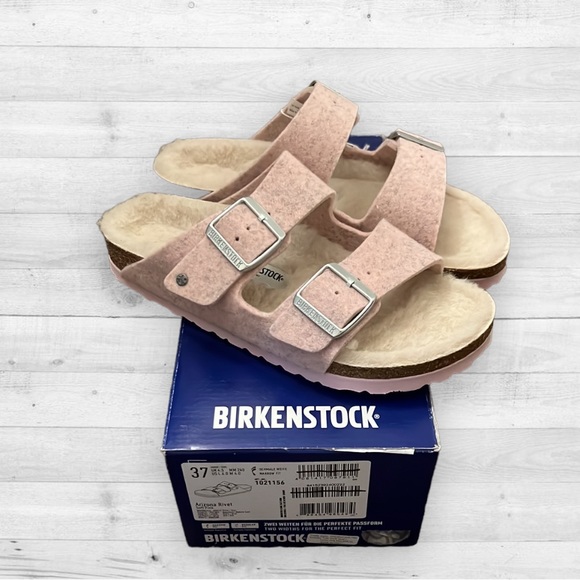 Birkenstock Shoes - NWT BIRKENSTOCK Arizona Happy Lamb Wool Sandals